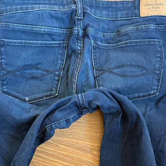 Abercrombie & Fitch Women's Dark Blue Skinny Jeans - Picture 5 of 5